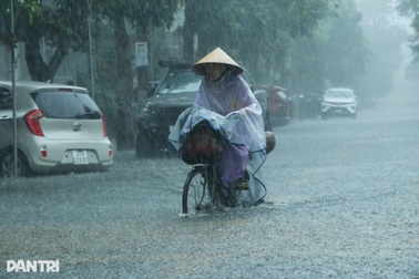 Đừng đợi nước vào nhà mới tính đường sơ tán