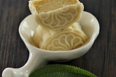 Bánh dẻo sầu riêng thơm ngọt lịm tim cho mâm cỗ Trung thu