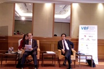 Cộng đồng doanh nghiệp kỳ vọng vào tuyên bố "chống quan hệ thân hữu" của Thủ tướng