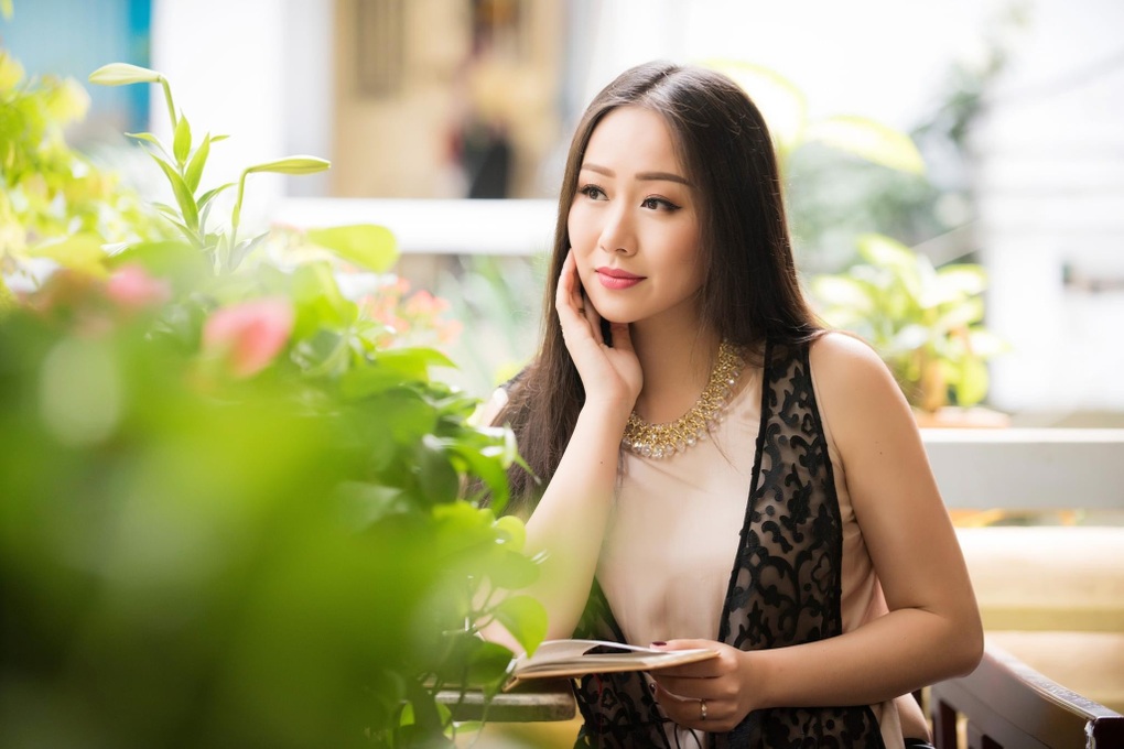 Hoa hậu Ngô Phương Lan tiết lộ tính cách hướng nội, sợ đứng trên sân khấu - 2 Hoa hậu Ngô Phương Lan tiết lộ tính cách hướng nội, sợ đứng trên sân khấu - 2
