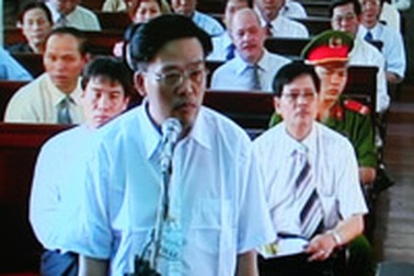 Nguyễn Lâm Thái liên tục "bắt bẻ" HĐXX