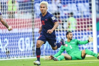 Chanathip đối đầu Iniesta, Villa trước khi gặp đội tuyển Việt Nam