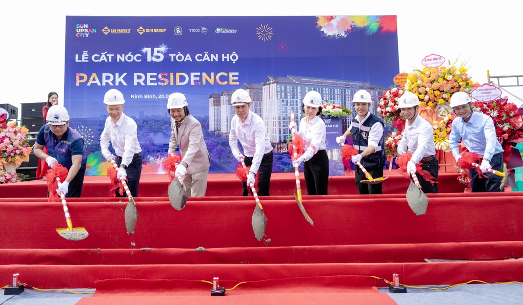 Sun Group Nam Hà Nội cất nóc thêm 15 tòa căn hộ sau hơn một năm - 1