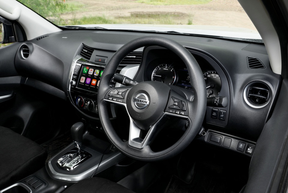 Nissan Navara 2021 xuất kích, sẵn sàng đấu với Ford Ranger - 39 Nissan Navara 2021 xuất kích, sẵn sàng đấu với Ford Ranger - 39