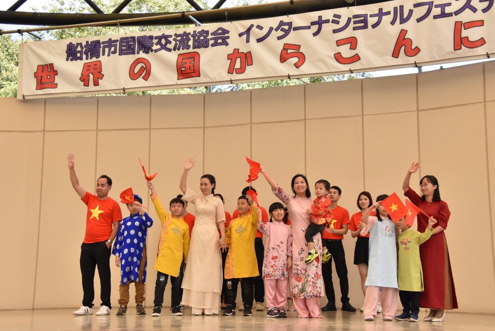 Cô gái Việt duy nhất tại tòa thị chính Funabashi lan tỏa văn hóa dân tộc - 4 Cô gái Việt duy nhất tại tòa thị chính Funabashi lan tỏa văn hóa dân tộc - 4
