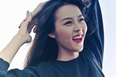 Diệp Bảo Ngọc lần đầu chia sẻ cảm xúc làm mẹ