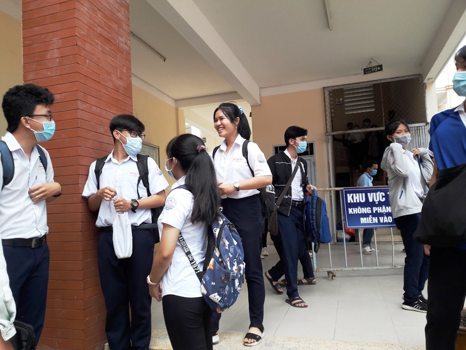 Thí sinh cả nước nói gì về đề nghị luận văn học gây hứng thú? - 6 Thí sinh cả nước nói gì về đề nghị luận văn học gây hứng thú? - 6
