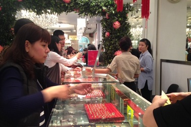 Vàng tăng giá trở lại