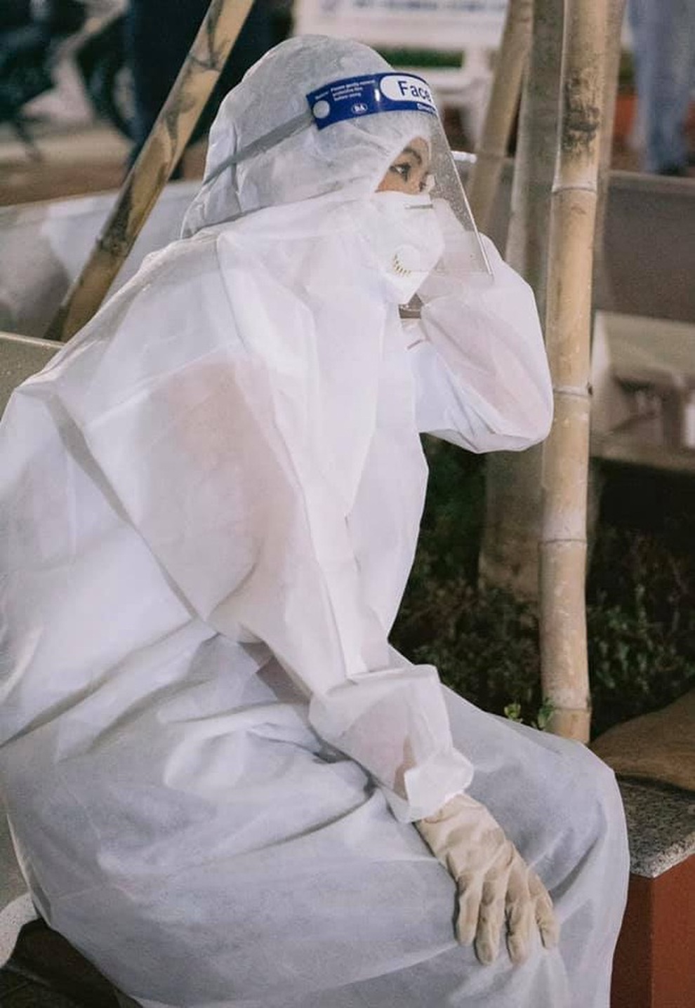 Sao Việt: Người thoát nợ tiền tỷ, kẻ khóc ròng càng làm càng... âm - 12