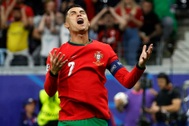 Ronaldo vượt Messi, sắp xô đổ kỷ lục thế giới ở vòng loại World Cup