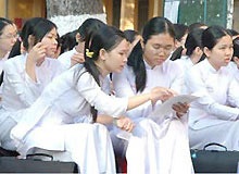 Đề thi và đáp án tuyển sinh ĐH, CĐ 2005