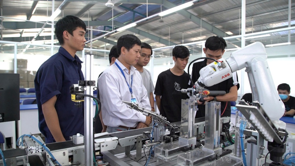 Trường Đại học Thủ Dầu Một tuyển sinh 40 ngành với 4 phương thức xét tuyển - 5 Trường Đại học Thủ Dầu Một tuyển sinh 40 ngành với 4 phương thức xét tuyển - 5