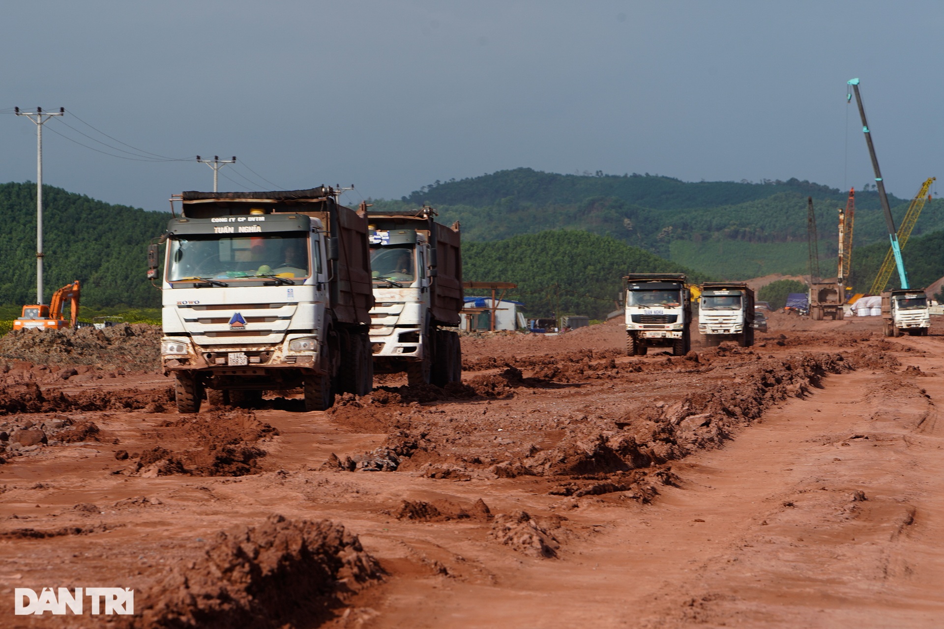 Quảng Ninh: Cầu trăm tỷ vượt biển Vân Đồn gấp rút hoàn thành dịp cuối năm - 6