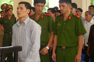 Giết nhau vì một nữ tiếp viên "chạy sô"