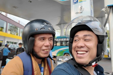 Từ Đức về Việt Nam, chàng trai tìm được bố hiện là nhà sư ẩn tu