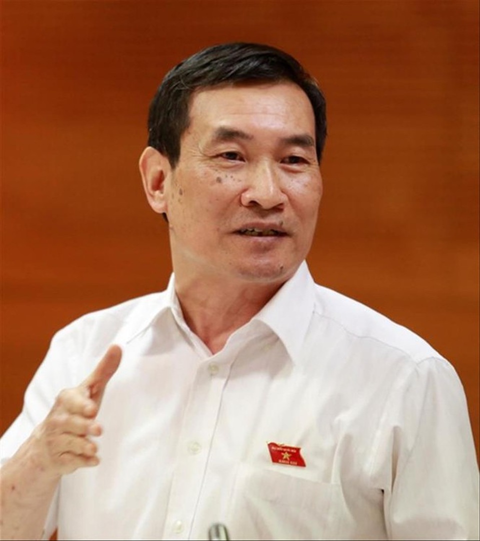 Vụ “NXB chi thù lao cho Sở”, GS Đào Trọng Thi: “Cần có quy định ngăn chặn tiêu cực trong quá trình lựa chọn sách” - 1 Vụ “NXB chi thù lao cho Sở”, GS Đào Trọng Thi: “Cần có quy định ngăn chặn tiêu cực trong quá trình lựa chọn sách” - 1