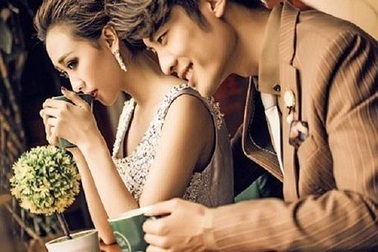 Choáng khi bồ già của chồng đến tận nhà "ra điều kiện"