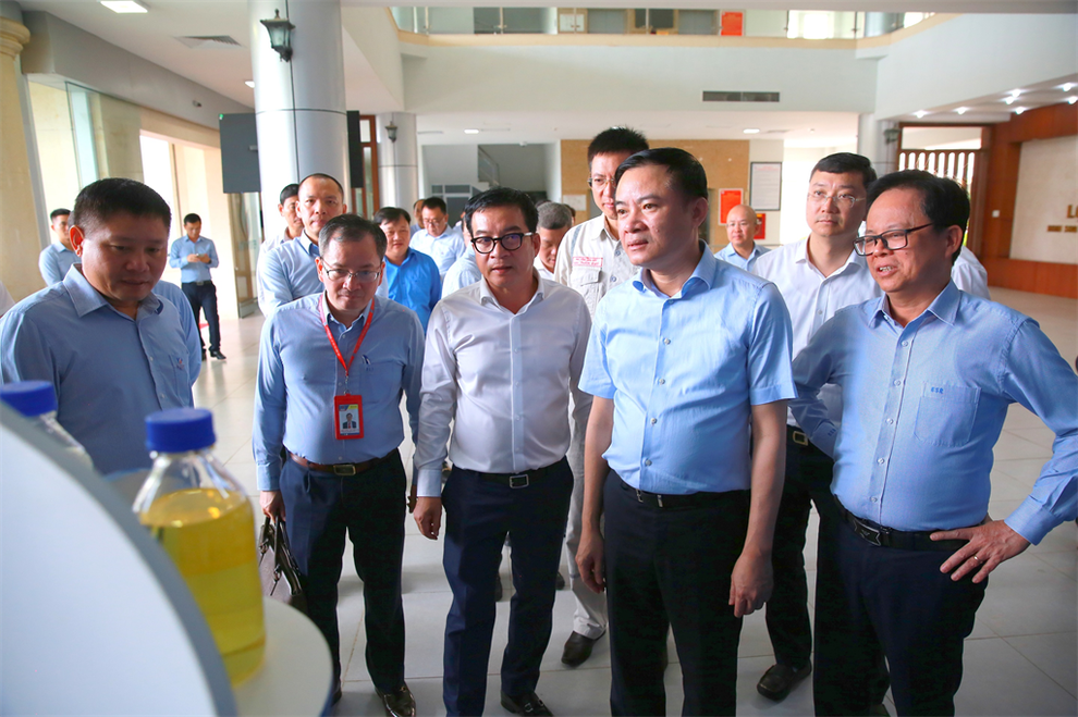 BSR họp sơ kết sản xuất kinh doanh 6 tháng đầu năm - 4 BSR họp sơ kết sản xuất kinh doanh 6 tháng đầu năm - 4
