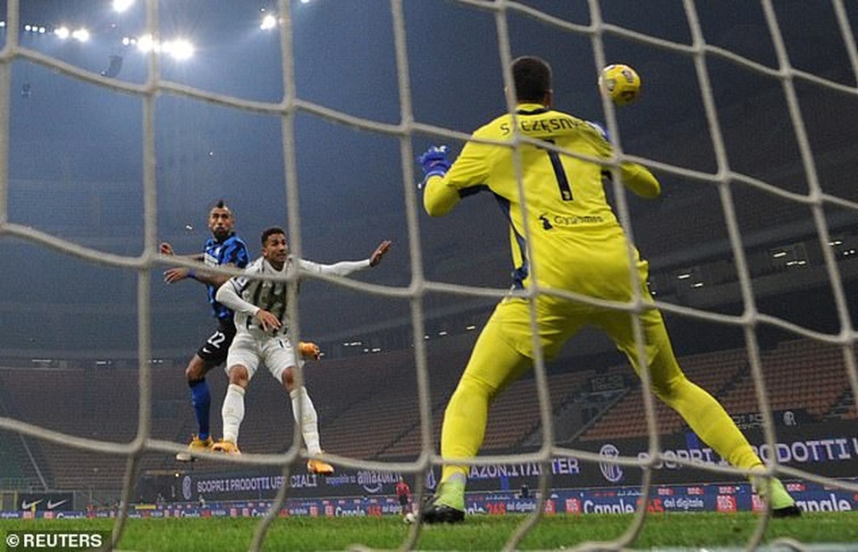 C.Ronaldo gây thất vọng, Juventus gục ngã ở đại chiến với Inter Milan - 2 C.Ronaldo gây thất vọng, Juventus gục ngã ở đại chiến với Inter Milan - 2