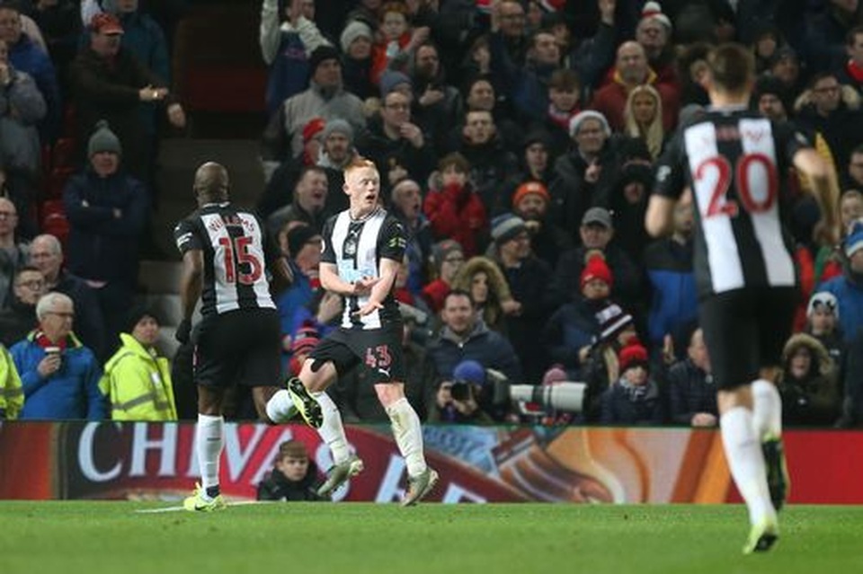 Man Utd 4-1 Newcastle: Hàng công thăng hoa, Quỷ đỏ giành trọn điểm - 3 Man Utd 4-1 Newcastle: Hàng công thăng hoa, Quỷ đỏ giành trọn điểm - 3
