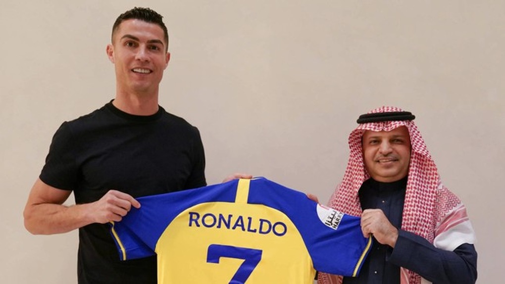 Mất việc vì C.Ronaldo, Chủ tịch Al Nassr nói lên thực tế đau xót - 1 Mất việc vì C.Ronaldo, Chủ tịch Al Nassr nói lên thực tế đau xót - 1