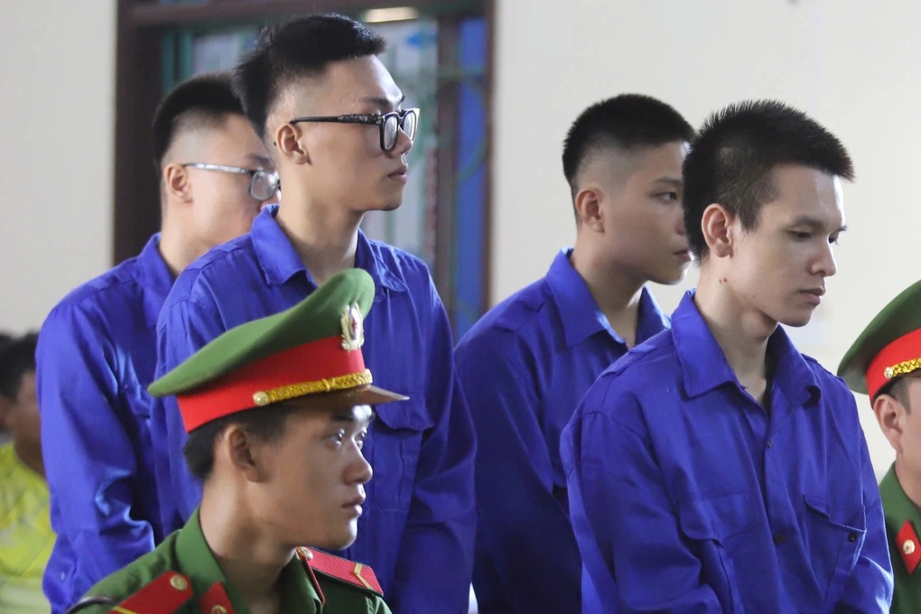 Tử hình kẻ dùng kéo đoạt mạng đại úy công an - 2 Tử hình kẻ dùng kéo đoạt mạng đại úy công an - 2