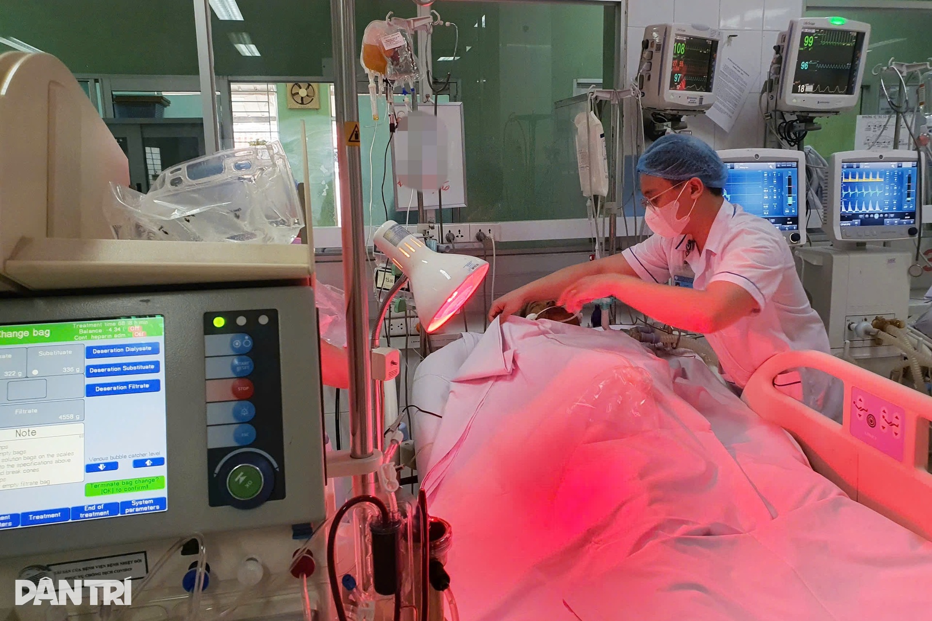 Sốt xuất huyết làm 3 ca tử vong, nhiều người biến chứng nặng ở TPHCM - 9 Sốt xuất huyết làm 3 ca tử vong, nhiều người biến chứng nặng ở TPHCM - 9