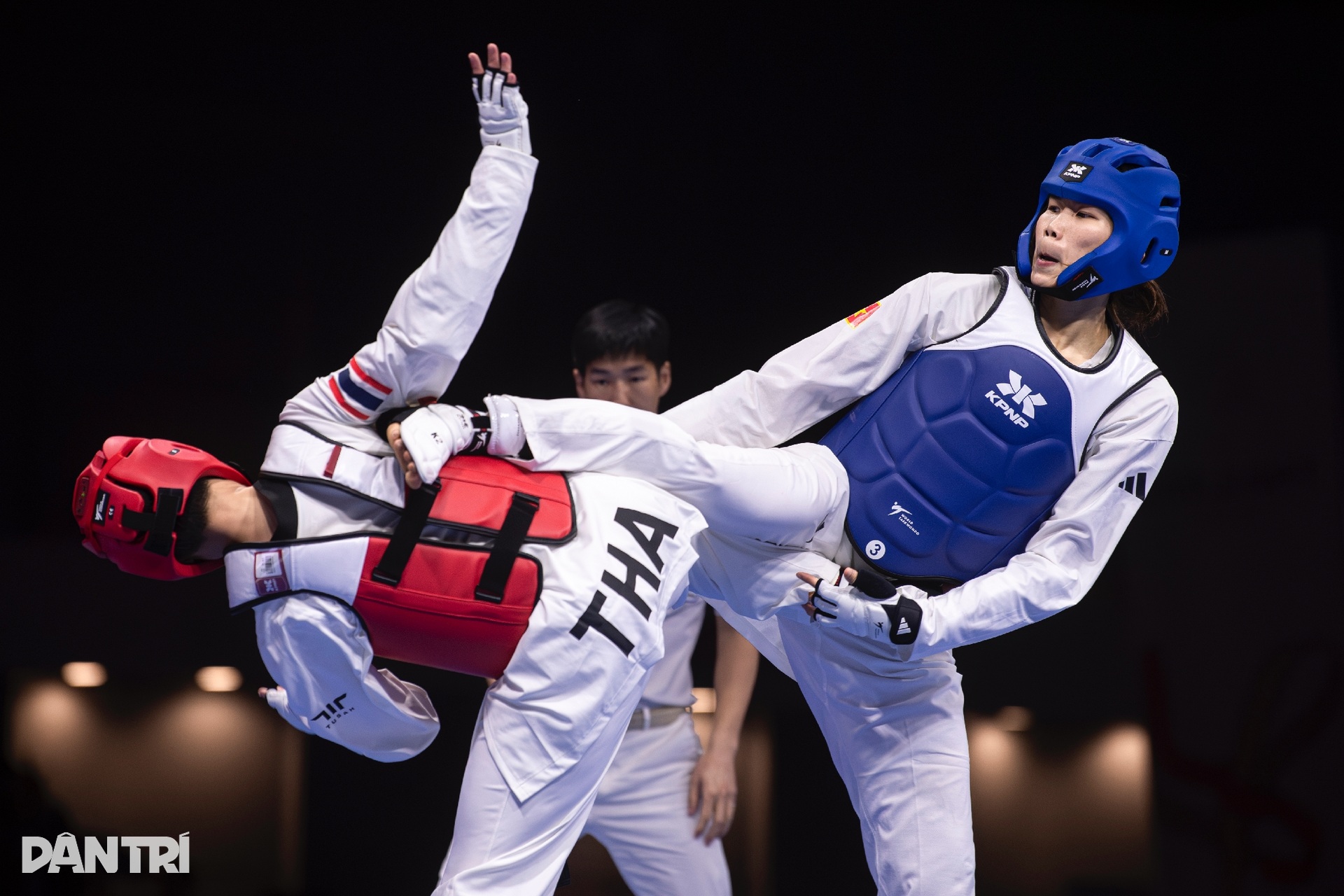 11 évnyi megerőltető edzés után Anh Tuyet dicsőséges győzelemmel szerezte meg harmadik SEA Games aranyérmét - 5