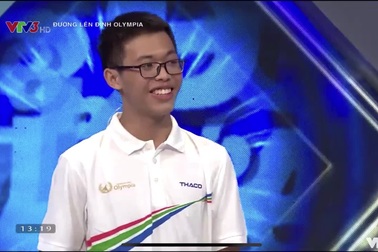 Nam sinh TP HCM đọc rap "nhanh như máy" về dãy số Pi bằng 3 thứ tiếng