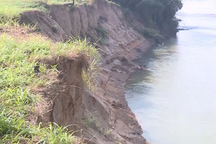 Xử lý nghiêm cán bộ tiếp tay cho khai thác cát, sỏi trái phép