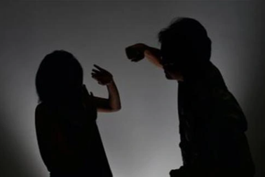 Người đàn ông bị phạt 15 triệu đồng vì đánh vợ