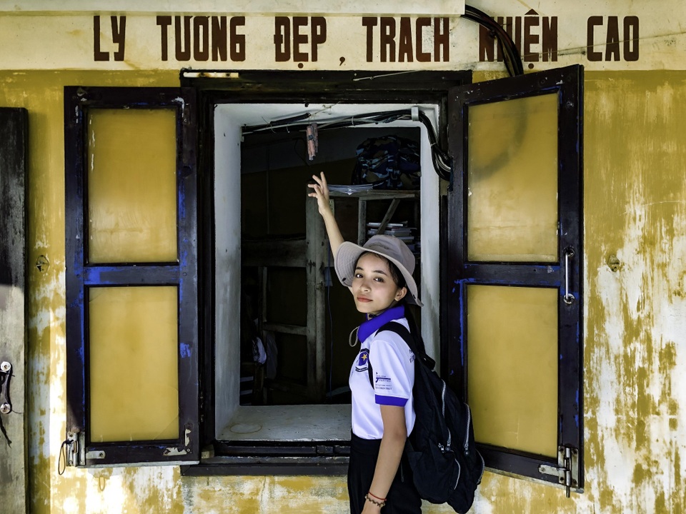 Hành trình đến với Trường Sa của nữ sinh Tây Nguyên khi vừa tròn 16 tuổi - 5 Hành trình đến với Trường Sa của nữ sinh Tây Nguyên khi vừa tròn 16 tuổi - 5