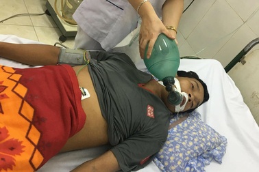 Một người tử vong, một người nguy kịch sau khi uống rượu ngâm rễ cây rừng