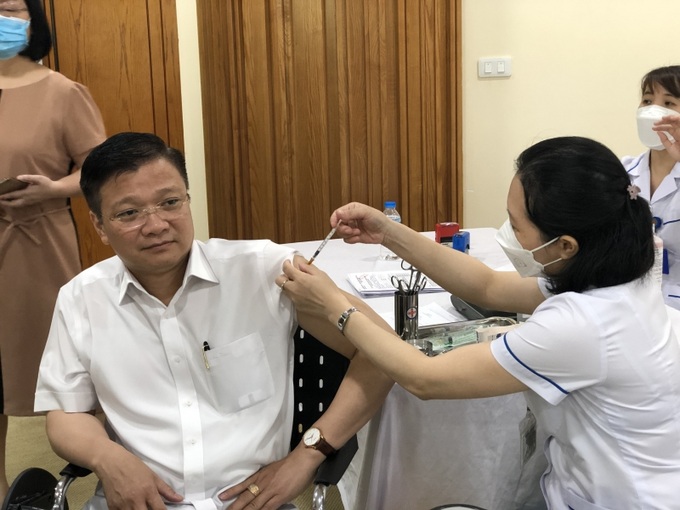 Tiêm vaccine hiện vẫn là biện pháp hiệu quả nhất, có ý nghĩa chiến lược trong phòng, chống dịch bệnh Covid-19.