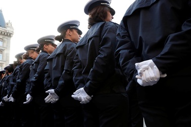 Báo động tình trạng tự tử gia tăng trong lực lượng cảnh sát Pháp