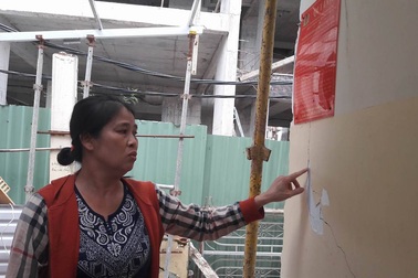 Vụ "thanh sắt cắm xuyên nhà dân": Chủ đầu tư lên tiếng