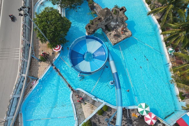 Cảnh hiu hắt ở Công viên nước Hồ Tây ngày nghỉ lễ Quốc khánh - 11