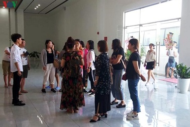 Khánh Hòa thu hồi 6 thẻ hướng dẫn viên du lịch quốc tế vì dùng bằng giả