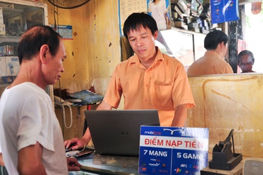 Nhà mạng tung "chiêu" hút đại lý