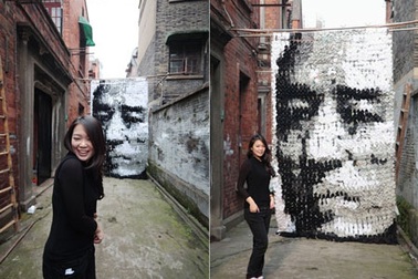 Tuyệt tác bức chân dung làm từ…750 đôi tất