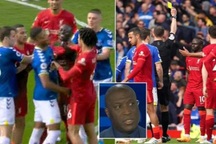 Chọc mắt đối thủ, ngôi sao Liverpool tạo ra tranh cãi gay gắt