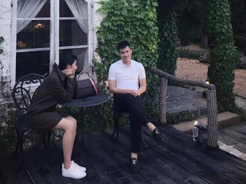 Trốn dịch, vợ chồng Lý Hải cho các con trải nghiệm tắm sông, lội suối - 7 Trốn dịch, vợ chồng Lý Hải cho các con trải nghiệm tắm sông, lội suối - 7