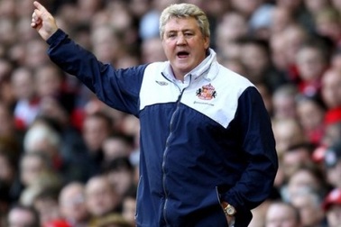 HLV xứ sương mù muốn được ngồi vào ghế của Capello