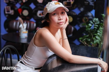 Mỹ Anh: Từng kiệt sức vì cố chứng minh không sống dưới cái bóng của bố mẹ