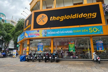 Số lượng nhân viên của Thế Giới Di Động lần đầu giảm sau nhiều năm