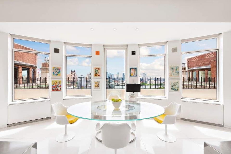 Bên trong căn penthouse đẳng cấp giá 45 triệu USD của tỷ phú Mỹ - 3 Bên trong căn penthouse đẳng cấp giá 45 triệu USD của tỷ phú Mỹ - 3