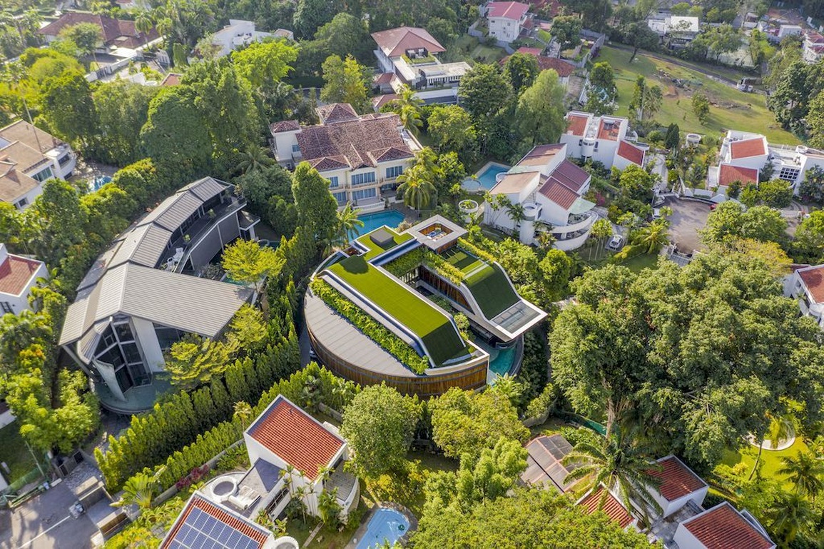 Ngôi nhà hình tròn lạ mắt giữa phố, ngập màu xanh như trong rừng cây - 3 Ngôi nhà hình tròn lạ mắt giữa phố, ngập màu xanh như trong rừng cây - 3