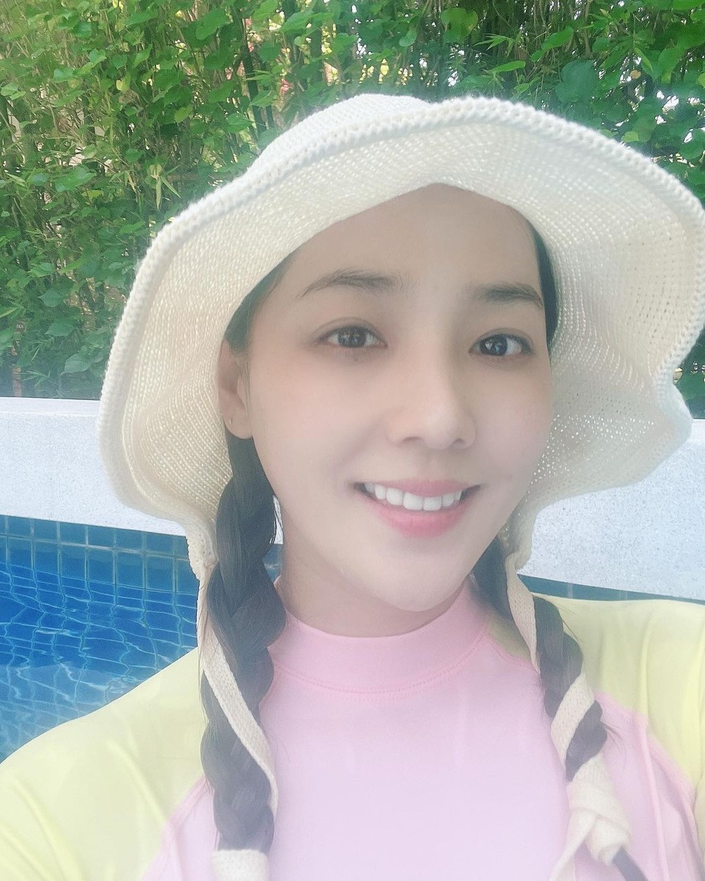 Sao Cuộc chiến thượng lưu trẻ trung, xinh đẹp khi du lịch tại Việt Nam - 5 Sao Cuộc chiến thượng lưu trẻ trung, xinh đẹp khi du lịch tại Việt Nam - 5