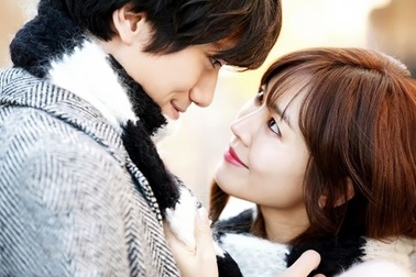 Kim So Yeon không ngại đóng cảnh nhạy cảm với “trai trẻ”