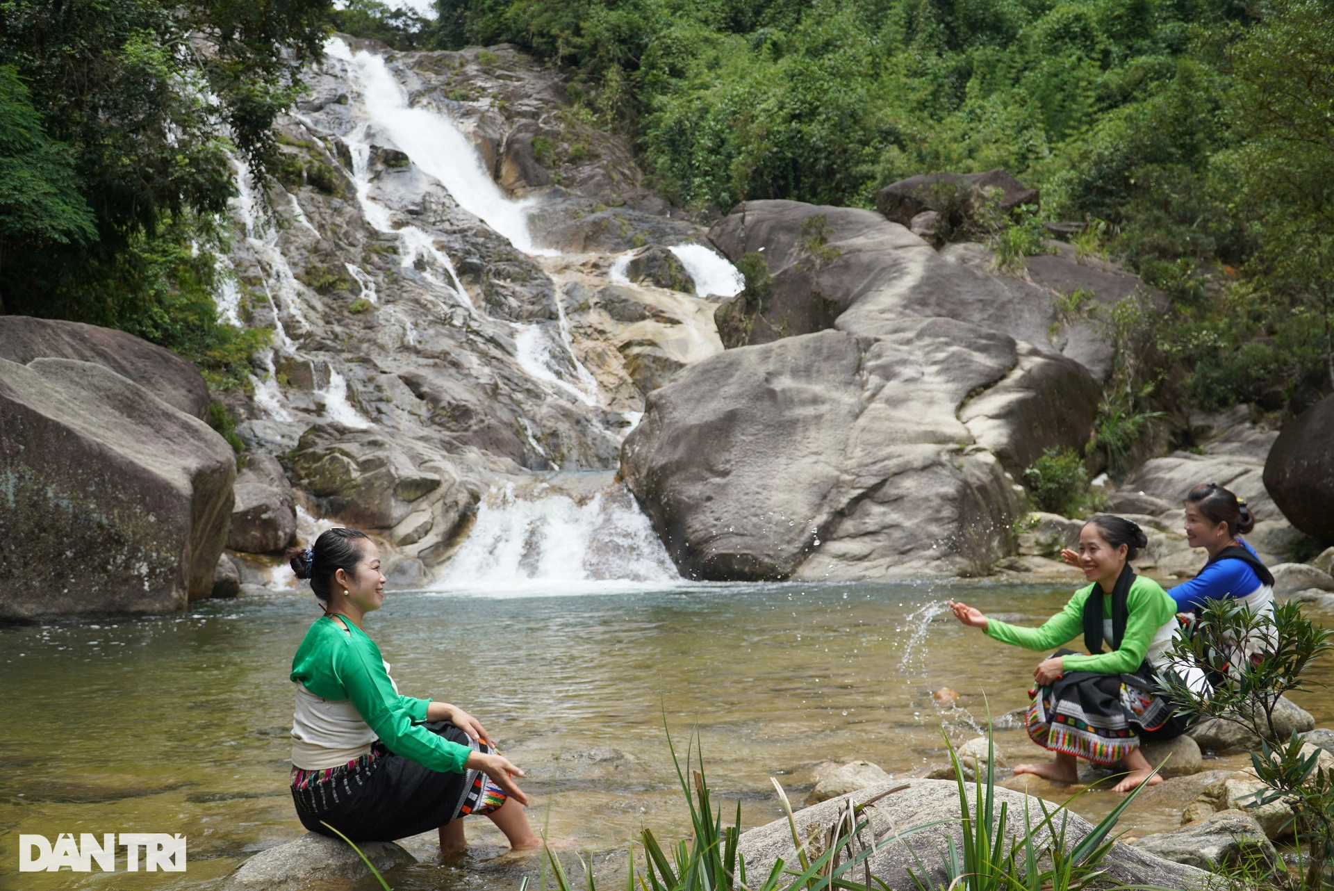Chiêm ngưỡng Ma Hao - thác nước lọt top đẹp ảo diệu nhất Việt Nam - 11 Chiêm ngưỡng Ma Hao - thác nước lọt top đẹp ảo diệu nhất Việt Nam - 11